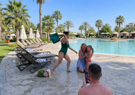 Eight months pregnant, I jumped into a swimming pool to save a drowning child… But what happened next surprised everyone.